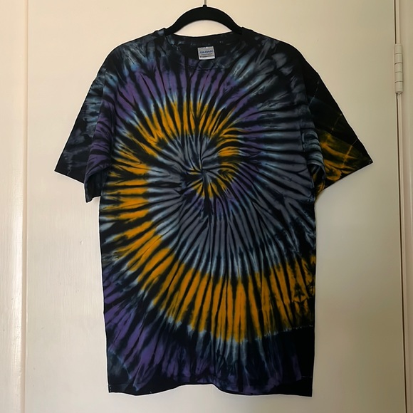 Gildan Tie Dye Tee - Picture 1 of 3